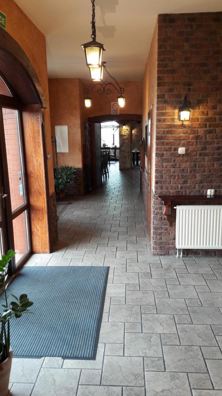 Zajazd Bachus Dąbrowa Górnicza Dış mekan fotoğraf